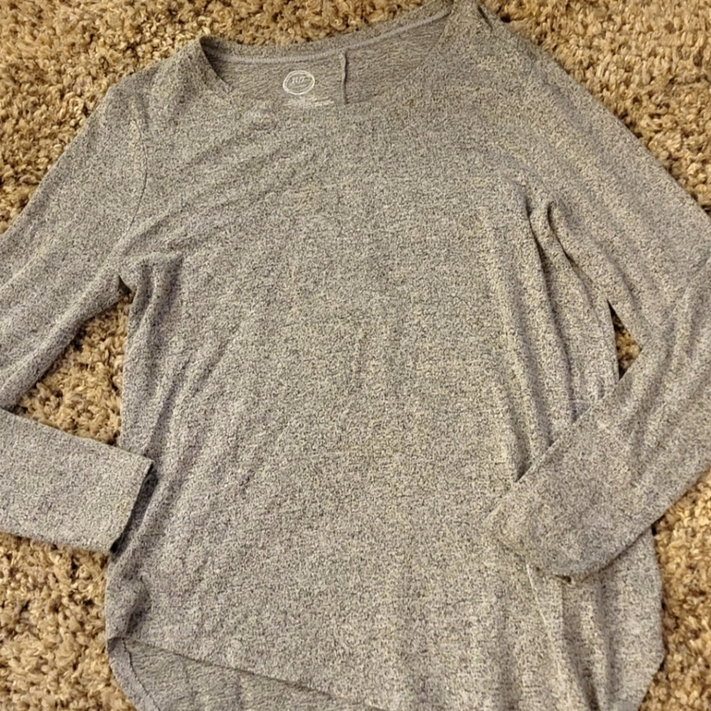 Maurices 24/7 small long sleeve gray tunic
